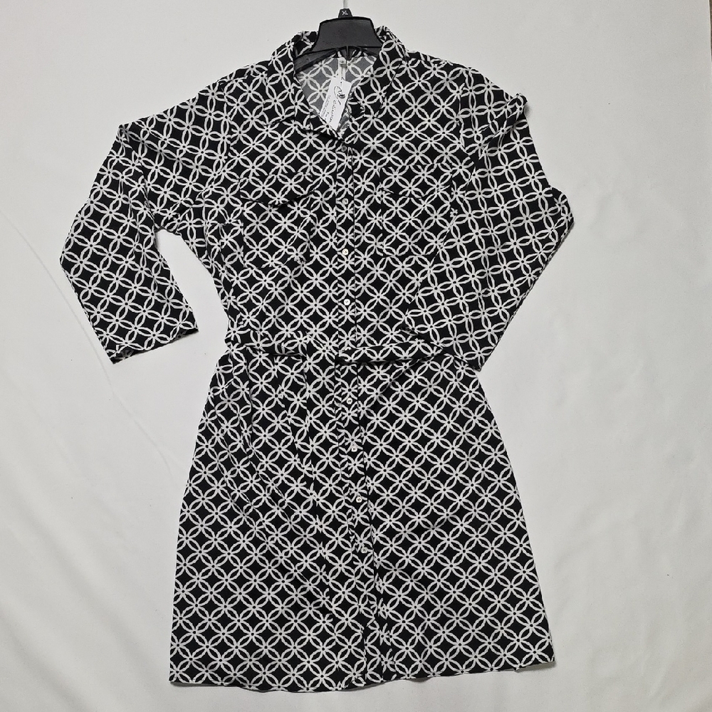 Black and White Geometric Women's Midi Dress